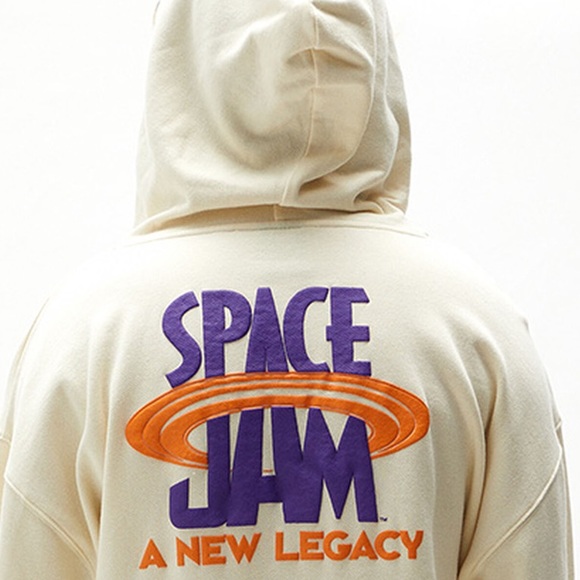 > Space Jam A New Legacy Puff Bugs Yellow Hoodie Men’s Size Large - Picture 2 of 7